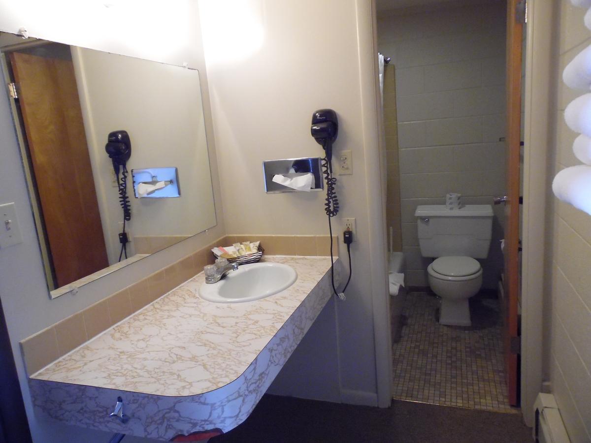 Yellowstone Motel Greybull Bagian luar foto